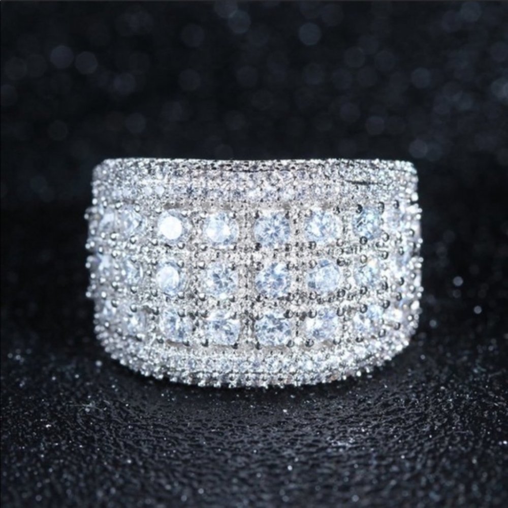 NWOT New silver round diamond pave wide band ring - Picture 4 of 4